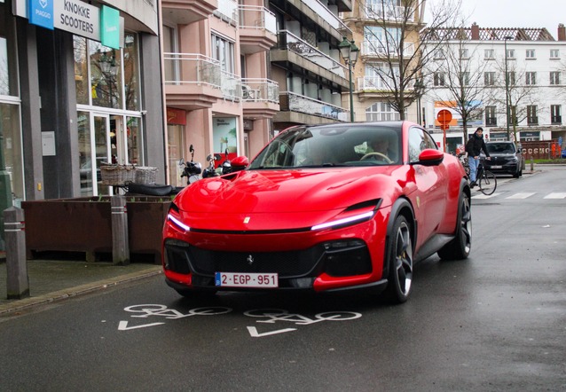 Ferrari Purosangue, gespot door carphotography_daan (Daan Marinus)