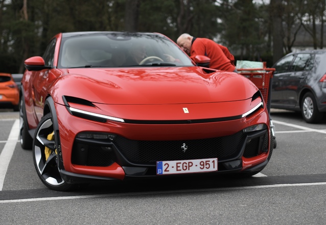 Ferrari Purosangue, gespot door RJ-Carphotography (Rens Jobse)