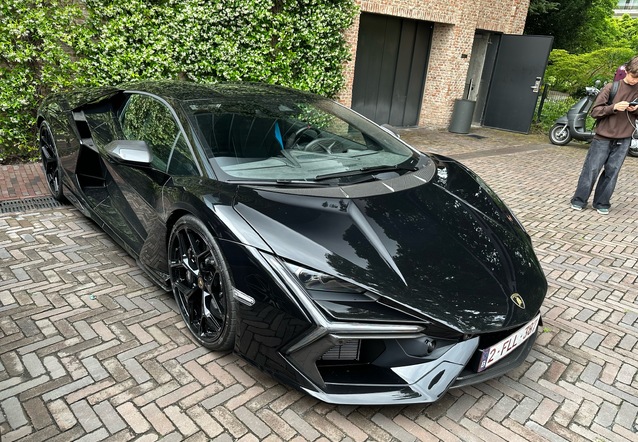 Lamborghini Revuelto, gespot door Joeri ( )