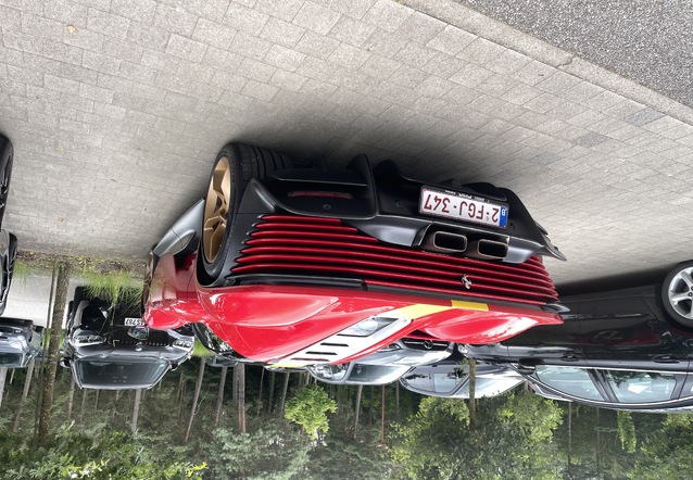 Ferrari Daytona SP3, gespot door DutchStylez (Sem )