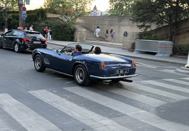 Ferrari 250 GT SWB California Spyder, spottÃ© par F007W ( )