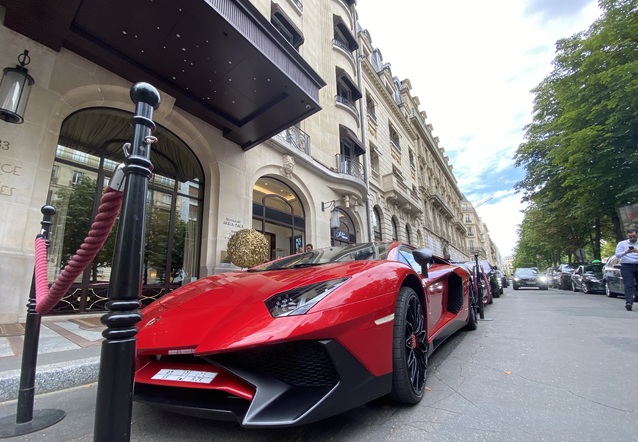 Lamborghini Aventador LP750-4 SuperVeloce, spottÃ© par Unspotterfrench (Benjamin Chec)