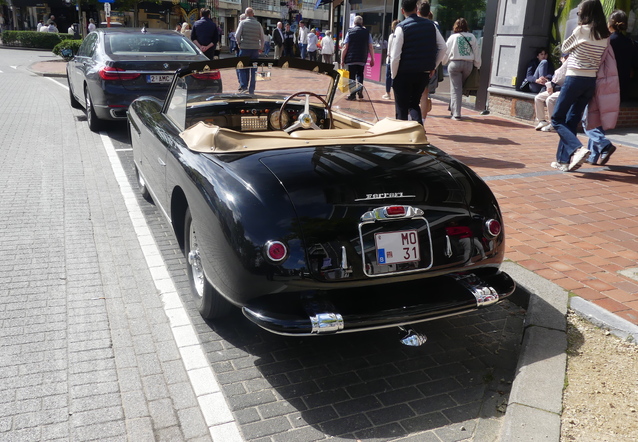 Ferrari 166 Inter Stabilimenti Farina Cabriolet, gespot door Ferrari-Lamborghini Fan (Francky Cordy)