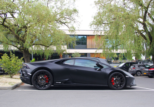 Lamborghini HuracÃ¡n LP610-2 EVO RWD, gespot door rena92i (Rena-Photography )