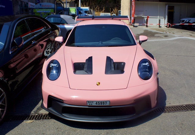 Porsche 992 GT3 RS, spottÃ© par mavii (maria vittoria talin)