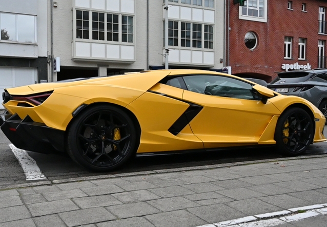 Lamborghini Revuelto, gespot door cid70 (Dick Wouters)