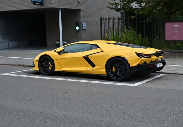 Lamborghini Revuelto, gespot door cid70 (Dick Wouters)