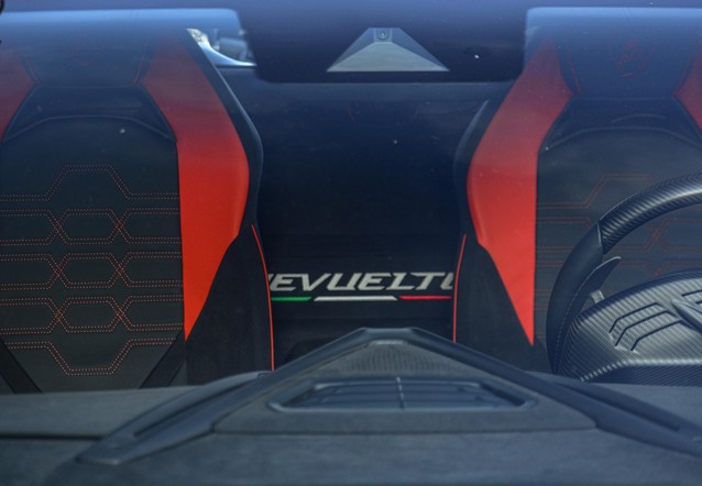Lamborghini Revuelto, gespot door loyers (Chris Loyson)