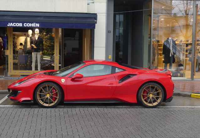 Ferrari 488 Pista, gespot door Ferrari-Lamborghini Fan (Francky Cordy)