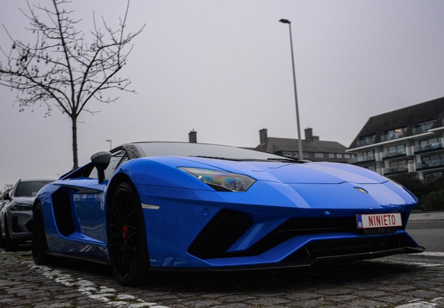 Lamborghini Aventador S LP740-4 Roadster, gespot door loyers (Chris Loyson)