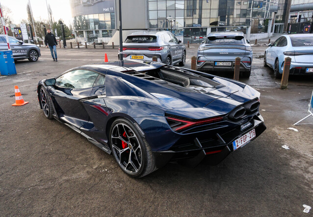Lamborghini Revuelto, gespot door Style (Patrick Timmermans)