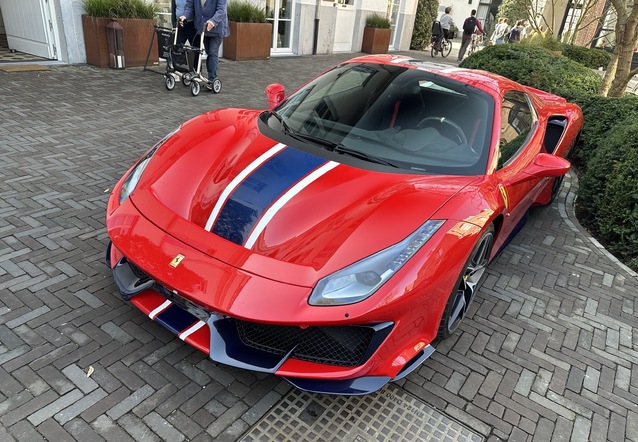 Ferrari 488 Pista Spider, gespot door Joeri ( )