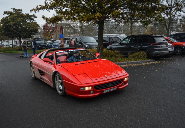 Ferrari F355 GTS, gespot door loyers (Chris Loyson)