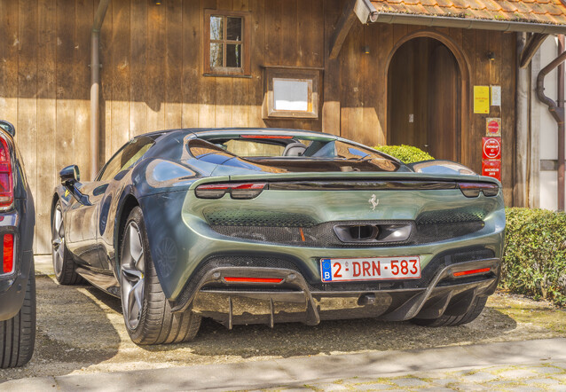 Ferrari 296 GTS, gespot door TBits Photography (Thibault )