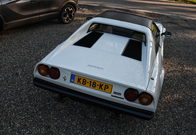 Ferrari 308 GTS Quattrovalvole, gespot door Dylan. (Dylan )