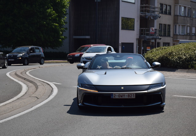 Ferrari 12Cilindri Spider, gespot door Thomaserati (Thomas De Lange)