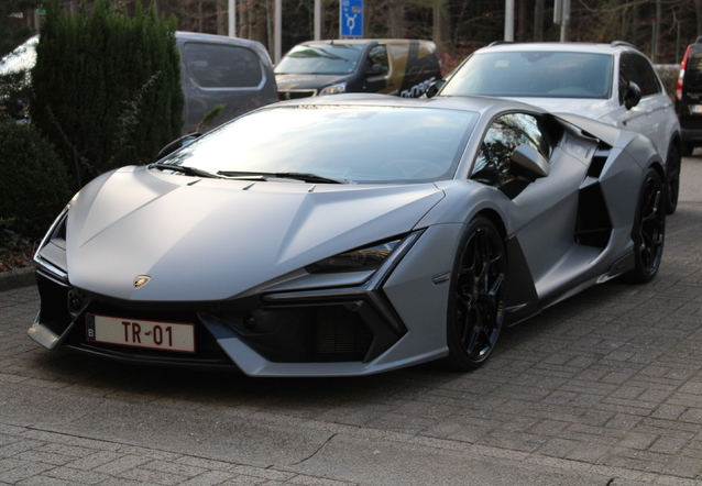 Lamborghini Revuelto, gespot door EXOTICCARFAN (Bertrand )