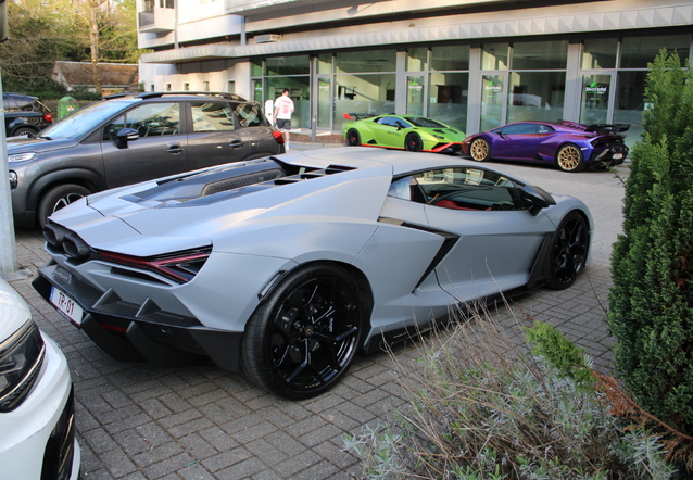 Lamborghini Revuelto, gespot door EXOTICCARFAN (Bertrand )