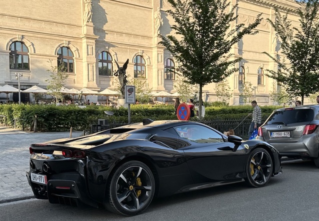 Ferrari SF90 Stradale, gespot door Joeri ( )