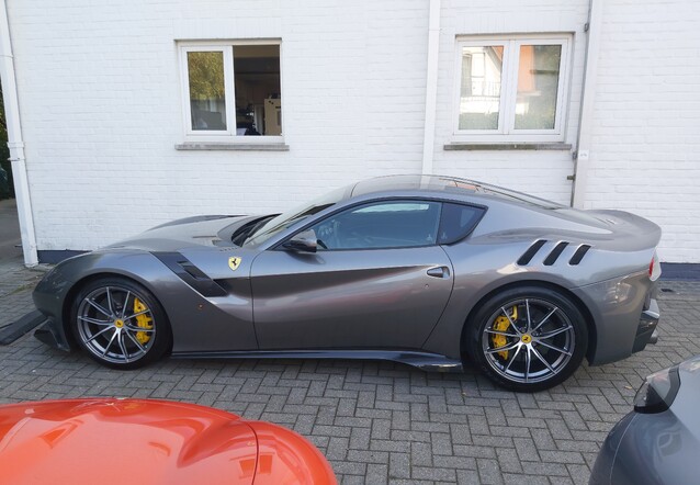 Ferrari F12tdf, gespot door Caroap (C R)
