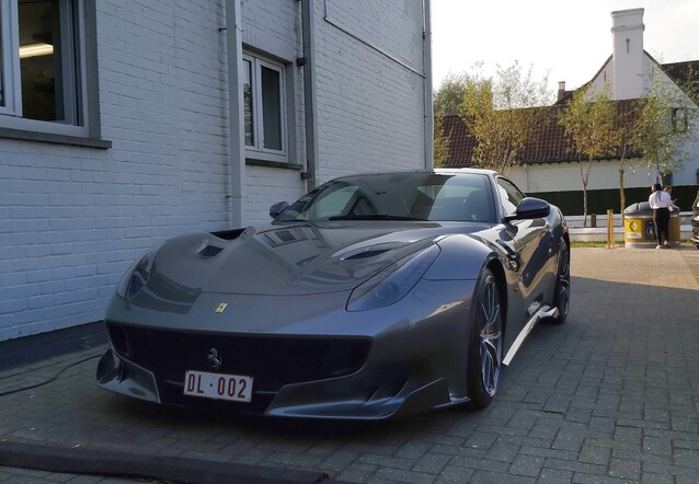 Ferrari F12tdf, gespot door Caroap (C R)