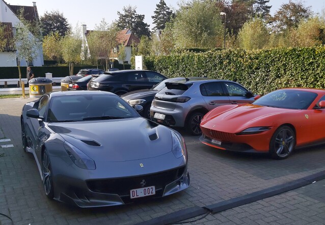 Ferrari F12tdf, gespot door Caroap (C R)
