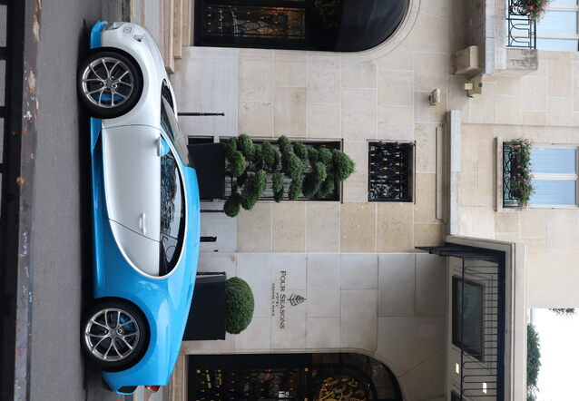 Bugatti Chiron, spottÃ© par cars_hunter_reims (Brieux Mabille)