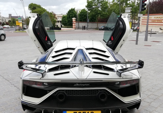 Lamborghini Aventador LP770-4 SVJ, spottÃ© par cars_hunter_reims (Brieux Mabille)