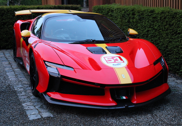 Ferrari SF90 XX Spider Le Mans Edition, gespot door EXOTICCARFAN (Bertrand )