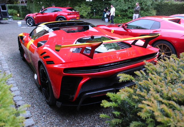 Ferrari SF90 XX Spider Le Mans Edition, gespot door EXOTICCARFAN (Bertrand )