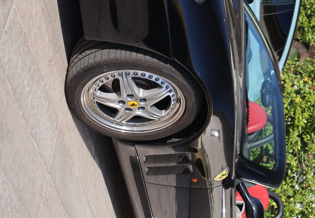 Ferrari 550 Barchetta Pininfarina, spottÃ© par cars_hunter_reims (Brieux Mabille)