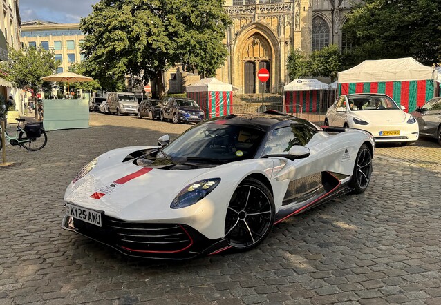 Aston Martin Valhalla, gespot door Belgian-spotter (Xavier Henderickx)