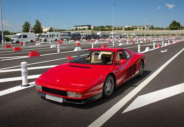 Ferrari Testarossa, spottÃ© par Flint_Cars (Flint Woolfitt)