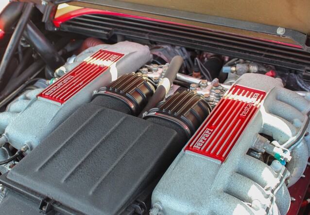 Ferrari Testarossa, spottÃ© par Flint_Cars (Flint Woolfitt)